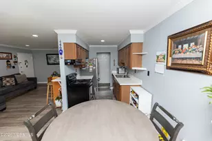 80 Manchester Ct, Freehold, NJ 07728 - Photo 11