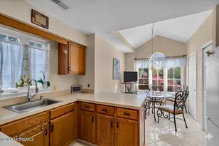18 Grosunor Ct, Jackson, NJ 08527 - Photo 15