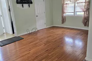17 Birchwood Dr, Cliffwood, NJ 07735 - Photo 3