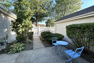 48 Winthrop Rd, Monroe Township, NJ 08831 - Photo 3