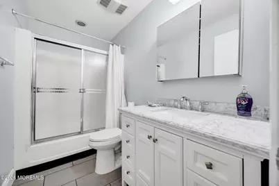 81B Banyan Plaza, Monroe Township, NJ 08831 - Photo 11