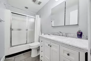 81B Banyan Plaza, Monroe Township, NJ 08831 - Photo 11