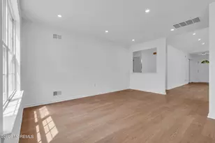8 Skyline Dr, Lakewood, NJ 08701 - Photo 23