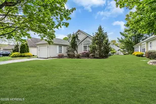 8 Skyline Dr, Lakewood, NJ 08701 - Photo 5