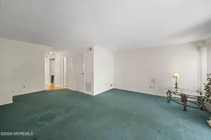 46 Greenwood Dr, Freehold, NJ 07728 - Photo 9