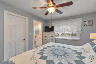 13 Roland Pl, Hazlet Township, NJ 07730 - Photo 17