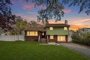 515 Hollywood Ave, Toms River Township, NJ 08753 - Photo 1