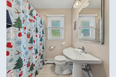 515 Hollywood Avenue, Toms River Township, NJ 08753 - Photo 17