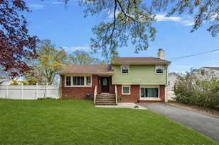 515 Hollywood Ave, Toms River Township, NJ 08753 - Photo 1