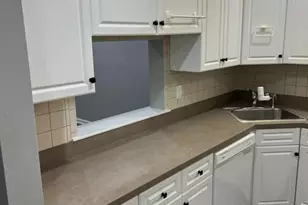 254 Bromley Pl, East Brunswick Township, NJ 08816 - Photo 5