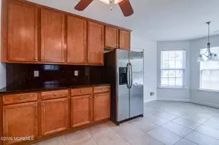 50 Eagle Ridge Cir, Lakewood, NJ 08701 - Photo 15