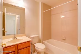 50 Eagle Ridge Cir, Lakewood, NJ 08701 - Photo 25