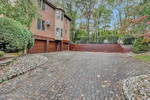 17 Emerald Dr, Morganville, NJ 07751 - Photo 67