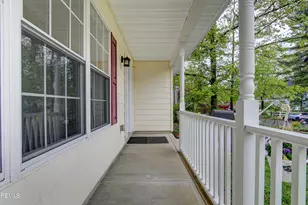 109 Woodland Dr, Aberdeen Township, NJ 07747 - Photo 5