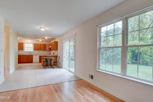 109 Woodland Dr, Aberdeen Township, NJ 07747 - Photo 15