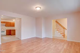 109 Woodland Dr, Aberdeen Township, NJ 07747 - Photo 7