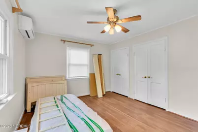 323 Florence Road, Middletown, NJ 07748 - Photo 17