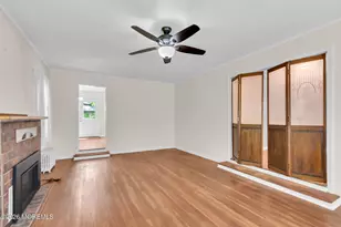 323 Florence Rd, Middletown, NJ 07748 - Photo 11