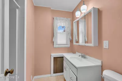 323 Florence Road, Middletown, NJ 07748 - Photo 21