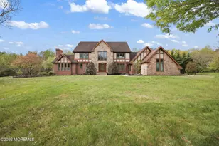 105 Clover Ct, Freehold, NJ 07728 - Photo 3