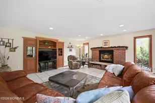 105 Clover Ct, Freehold, NJ 07728 - Photo 31