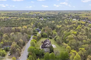 105 Clover Ct, Freehold, NJ 07728 - Photo 13