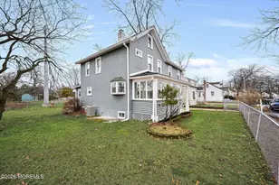 8 Newman St, Hazlet Township, NJ 07734 - Photo 31