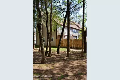 8 Colonial Court, Jackson, NJ 08527 - Photo 3