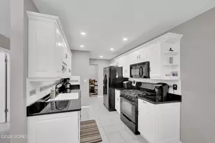 267 Sunshine Ct, Englishtown, NJ 07726 - Photo 11