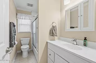 66B Corso Italia, Freehold, NJ 07728 - Photo 15