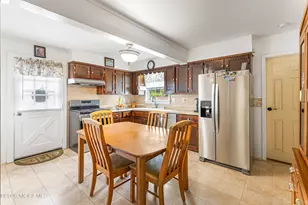312 Elmwood Dr, Aberdeen Township, NJ 07735 - Photo 3