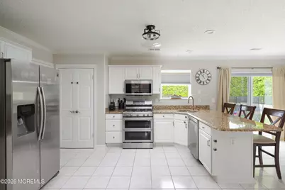 80 W Shenendoah Road, Howell Township, NJ 07731 - Photo 5
