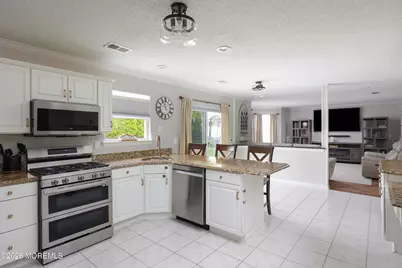 80 W Shenendoah Road, Howell Township, NJ 07731 - Photo 9