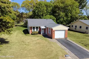 16 Hudson Pkwy, Whiting, NJ 08759 - Photo 21