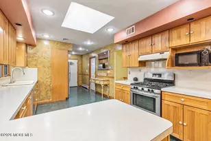 39 Wooley St, Matawan, NJ 07747 - Photo 9