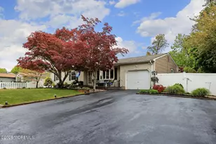 1325 12th Ave, Toms River Township, NJ 08757 - Photo 3