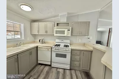 194 Jacobstown New Egypt Road #2, Wrightstown, NJ 08562 - Photo 11