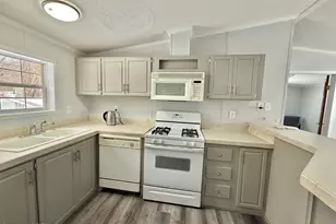 194 Jacobstown New Egypt Rd, Wrightstown, NJ 08562 - Photo 11