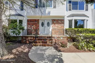 17 Bingham Dr, Marlboro Township, NJ 07746 - Photo 5
