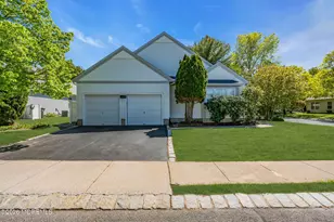 2 Bedford Ct, Manchester Township, NJ 08759 - Photo 3