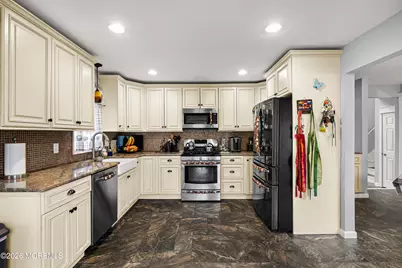 234 Arkansas Avenue, Toms River Township, NJ 08753 - Photo 11