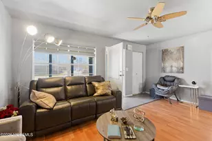 1018A Aberdeen Dr, Lakewood, NJ 08701 - Photo 5