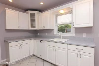 815 Shadylawn Way, Keyport, NJ 07735 - Photo 9