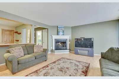 51 Richmond Court, Tinton Falls, NJ 07712 - Photo 3