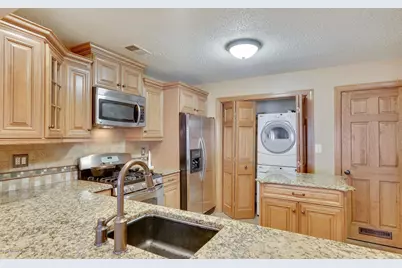 51 Richmond Court, Tinton Falls, NJ 07712 - Photo 11