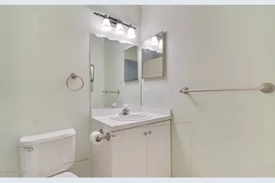 51 Richmond Court, Tinton Falls, NJ 07712 - Photo 17