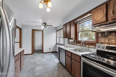 801 Broadway Boulevard, Toms River Township, NJ 08757 - Photo 21