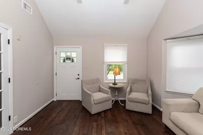 46 W Cape May Avenue, Ocean Gate, NJ 08740 - Photo 5