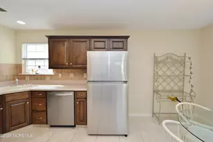 2654 Meadow Lake Dr, Toms River Township, NJ 08755 - Photo 11