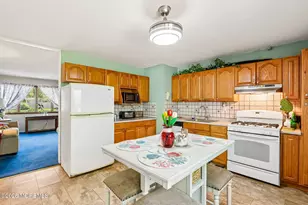 5 Farmdale Rd, Hazlet Township, NJ 07730 - Photo 11